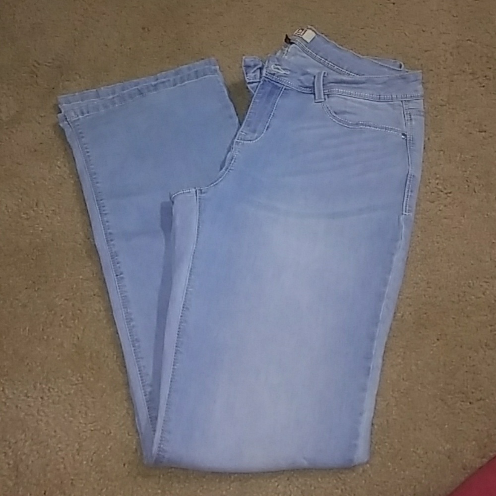 Lei Blue Jeans